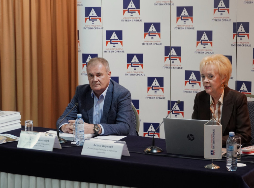 Putevi Srbije: Za zimsko održavanje obezbeđeno 75.000 t soli i 1.000 t hladne asfaltne mase