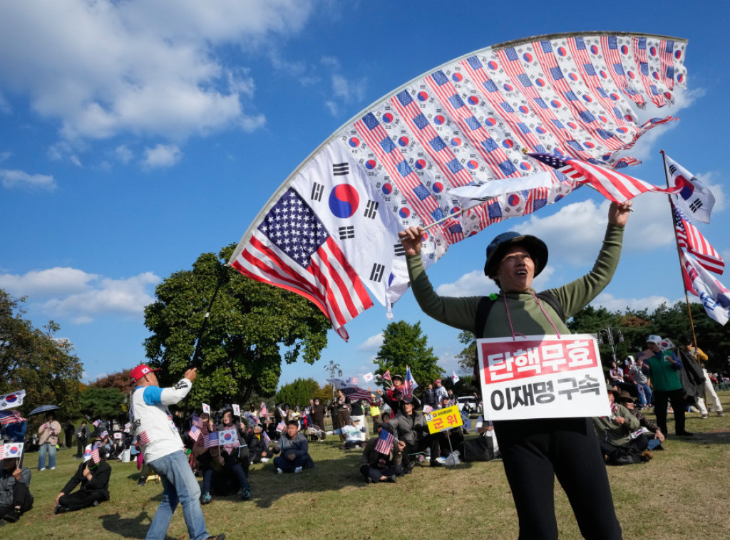 Protesti protiv Trampa tokom samita Azijsko-pacifičke ekonomske saradnje u Južnoj Koreji, sukob demonstranata i policije