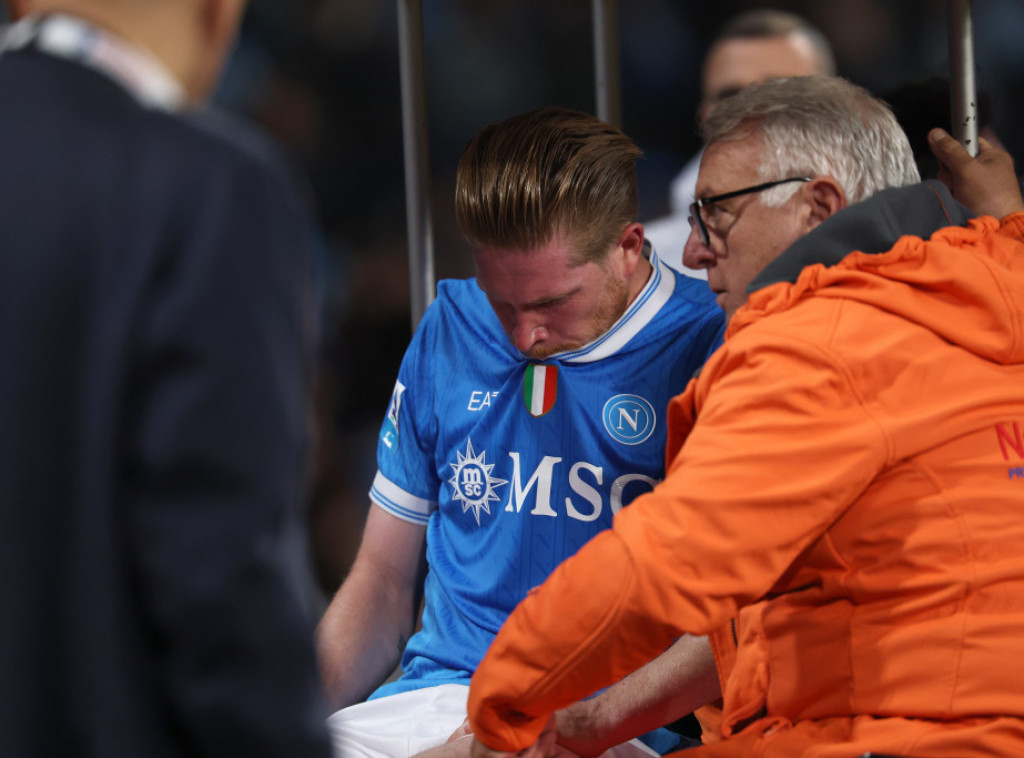 Fudbaler Napolija Kevin de Brujne uspešno operisan u Belgiji