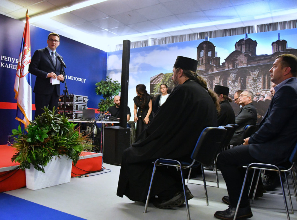 Petar Petković: Naši stvaraoci sa Kosova i Metohije su seme vaskrsenja srpske reči i srpske misli