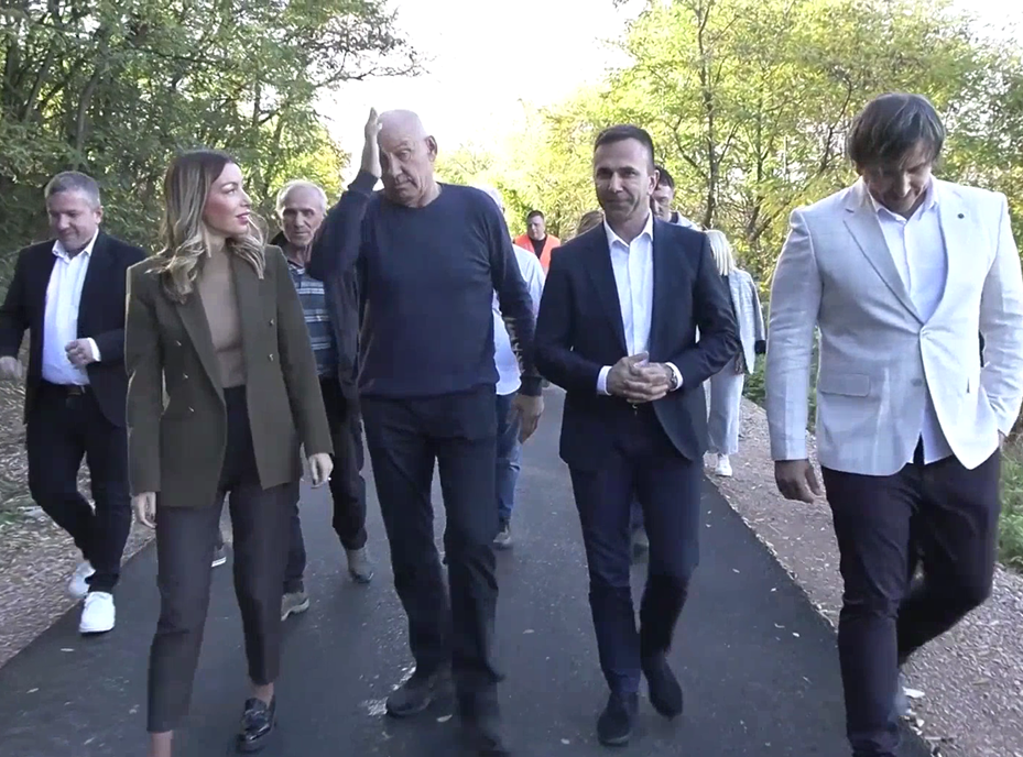 Ministarka Mesarović obišla radove na asfaltiranju puta u Berkovcu