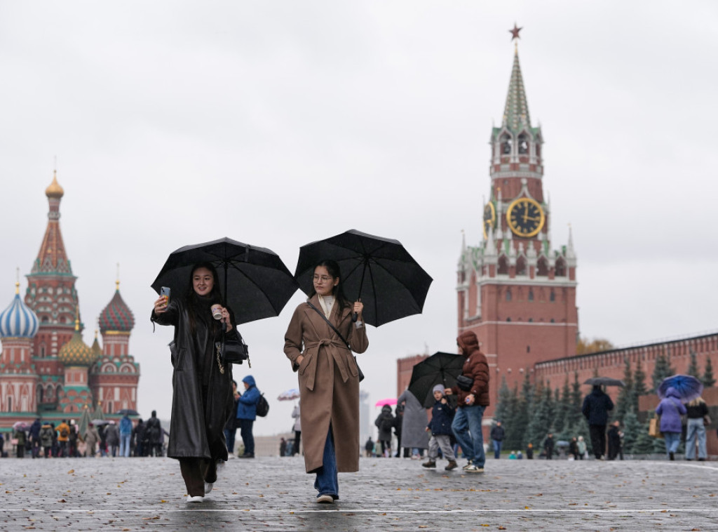 Anketa: Skoro polovina Rusa smatra strane agente neprijateljima