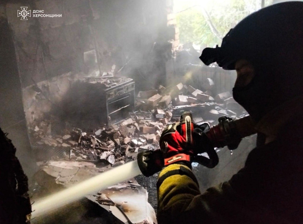 Dve osobe poginule, 17 povređeno u ruskom napadu u Hersonskoj oblasti