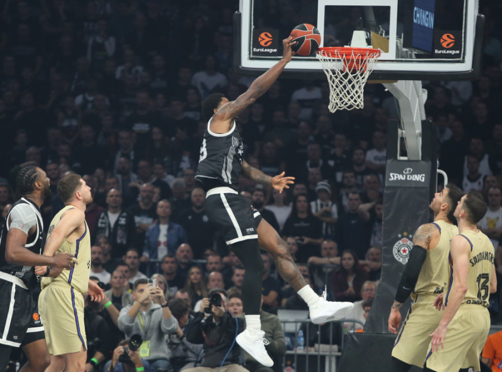 Košarkaši Partizana poraženi u Areni od Barselone