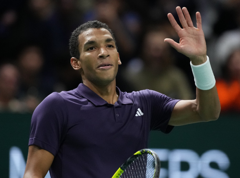 Kanadski teniser Feliks Ože-Alijasim prvi finalista mastersa u Parizu