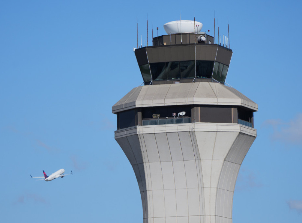 FAA: Kašnjenja na američkim aerodromima zbog naglog porasta odsustva osoblja