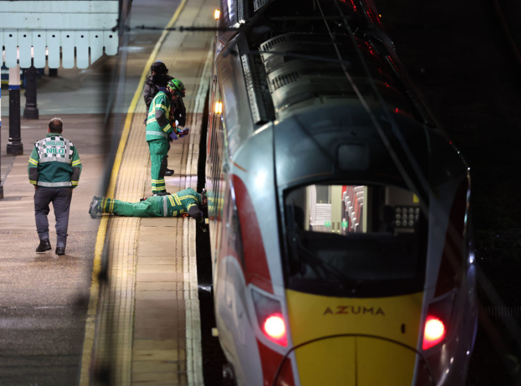 Desetoro ljudi izbodeno nožem u vozu u Britaniji, uhapšene dve osobe