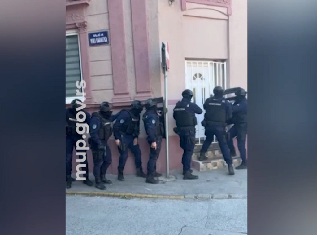 Policija u Novom Sadu uhapsila osumnjičenog zbog razbojništva u pošti