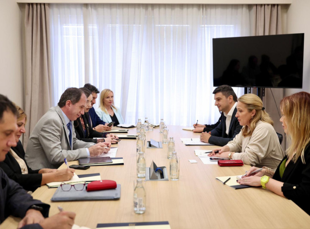 Paunovićeva sa Jakupom Berišom o pripremi  Akcionog plana za Strategiju reforme javne uprave