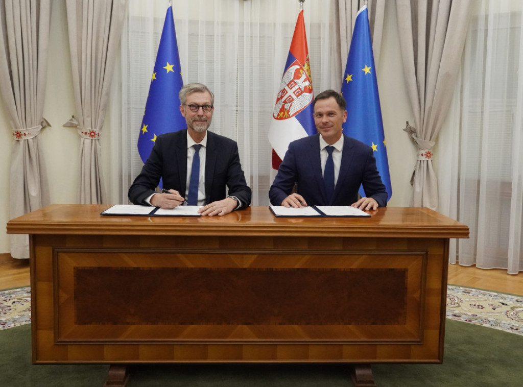 Mali potpisao ugovor sa Robertom de Grotom o rekonstrukciji četiri klinička centra, vrednost radova 662 miliona evra