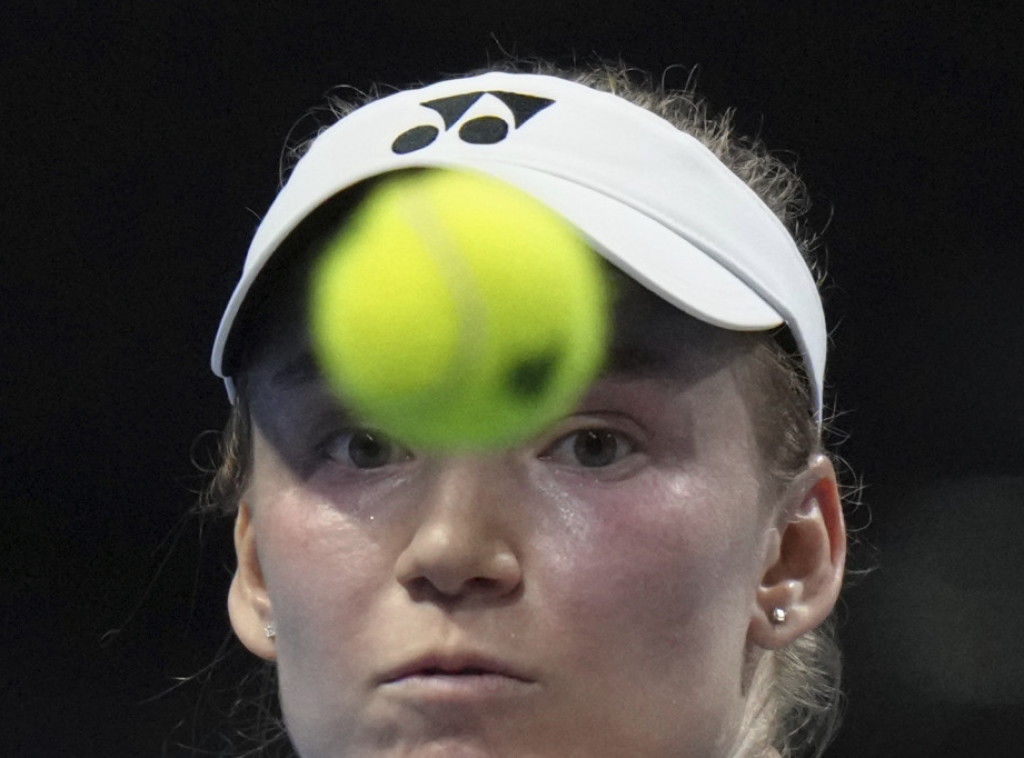 Kazahstanska teniserka Elena Ribakina pobedila Igu Švjontek na završnom mastersu