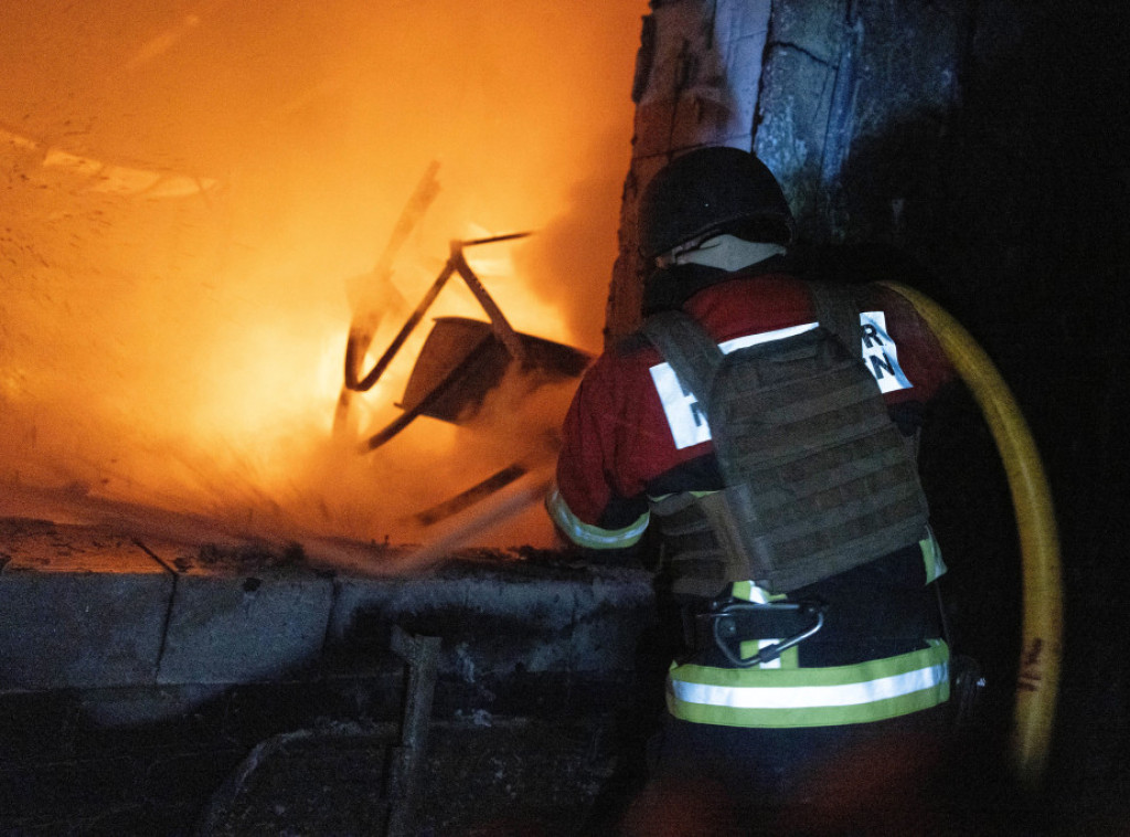 Dve osobe poginule, jedna povređena u napadu ruskog drona u Černigovskoj oblasti