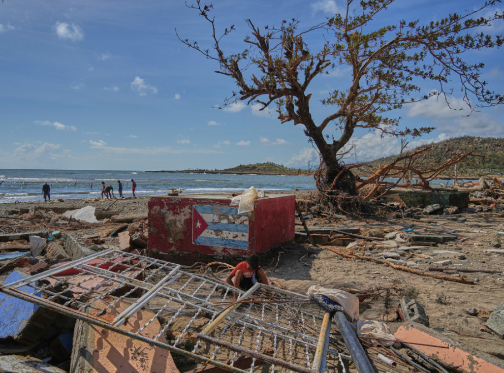 Na Kubi i dalje evakuisano 120.000 ljudi nakon uragana Melisa