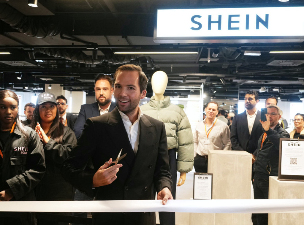 Pariz: Protesti ispred Šein prodavnice