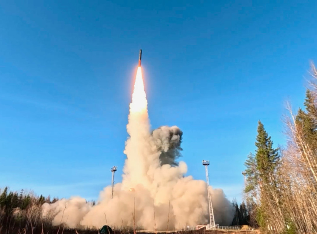 U Kijevu i nizu regiona proglašena uzbuna zbog pretnje od balističkih napada