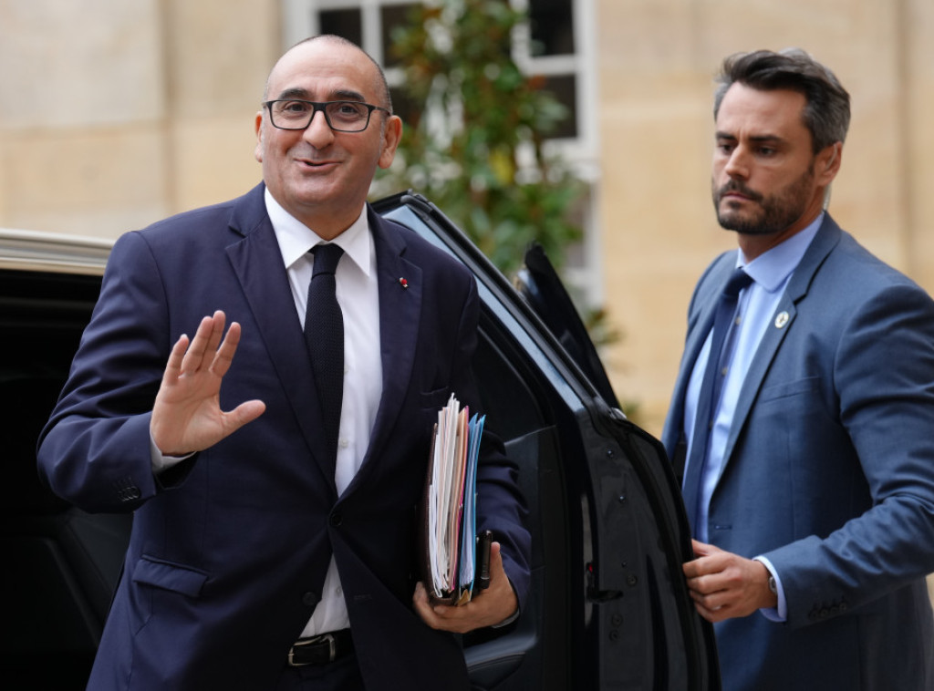Ministar unutrašnjih poslova Francuske Loran Nunjez pozvao na oprez posle napada automobilom