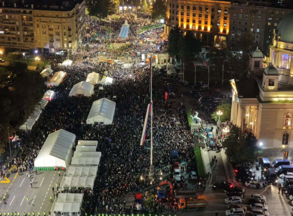 Vučić o dočeku Srba sa KiM: Ponosan na Srbiju