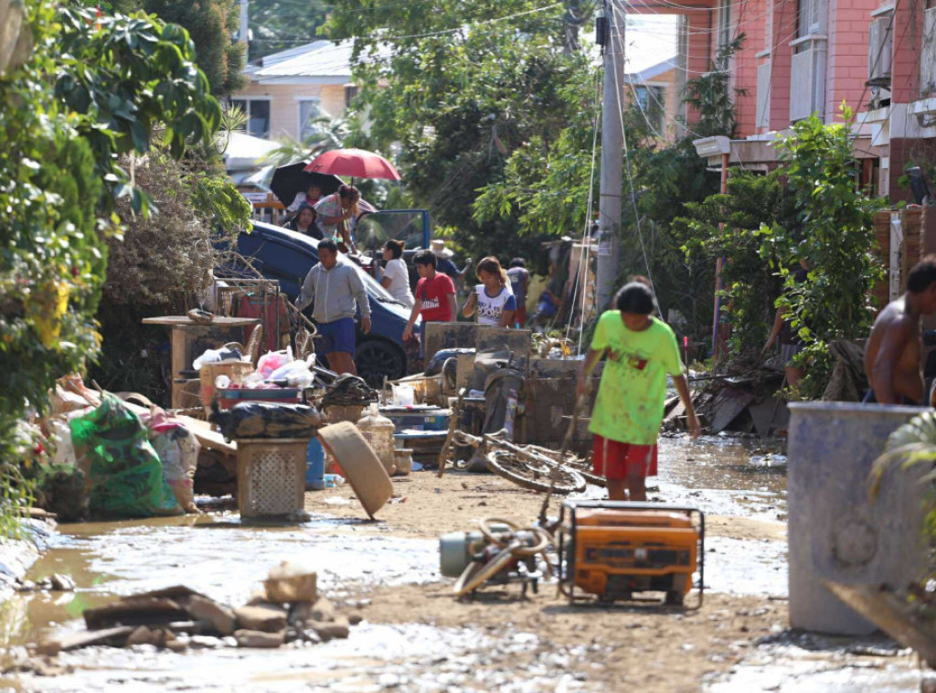Tajfun Kalmaegi stigao do Vijetnama, nakon što je odneo 144 života na Filipinima