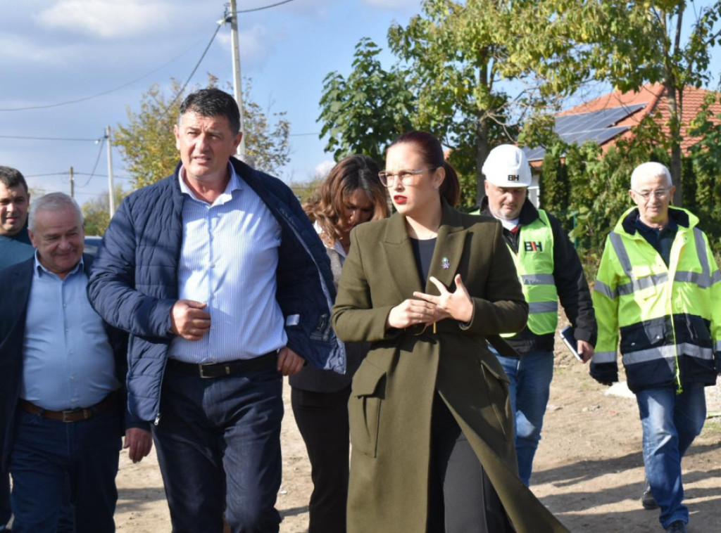 Ministarka Pavkov: Značajna kapitalna ulaganja u Srem i Pećince, kanalizacija do svake kuće