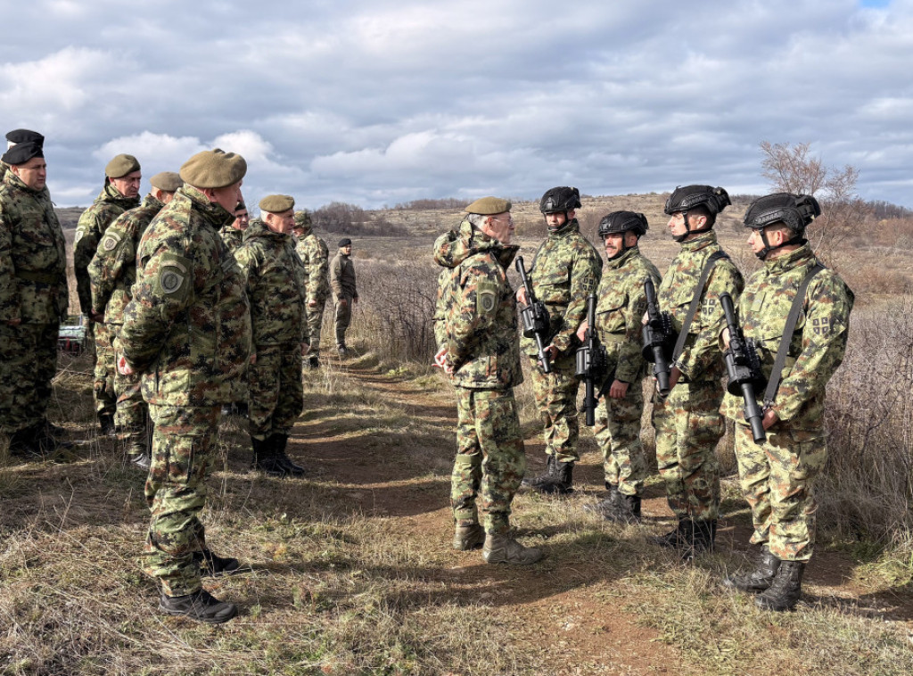 Milan Mojsilović prisustvovao bojevim gađanjima novim oružjem na Pasuljanskim livadama