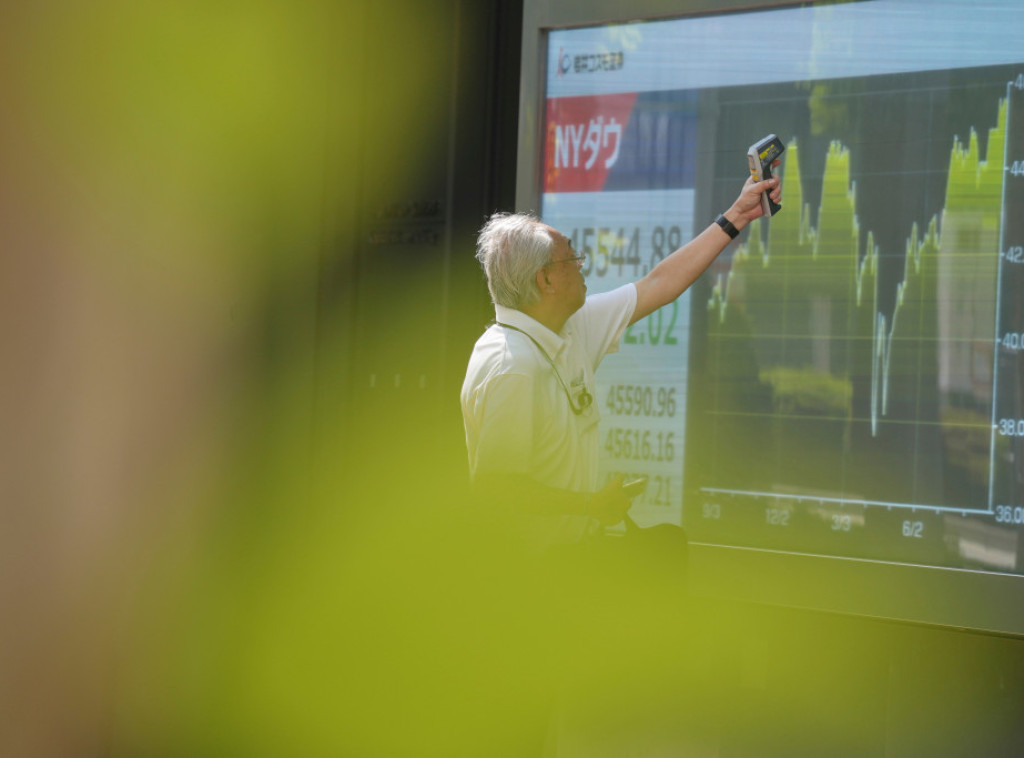 Evropski indeksi uglavnom rastu, u fokusu podaci o trgovini u Nemačkoj i Francuskoj