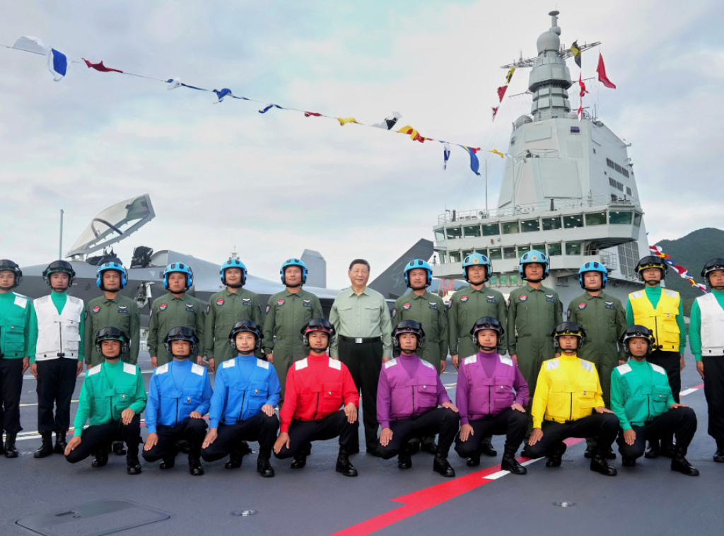 Si Đinping prisustvovao ceremoniji puštanja u rad kineskog nosača aviona Fuđijan