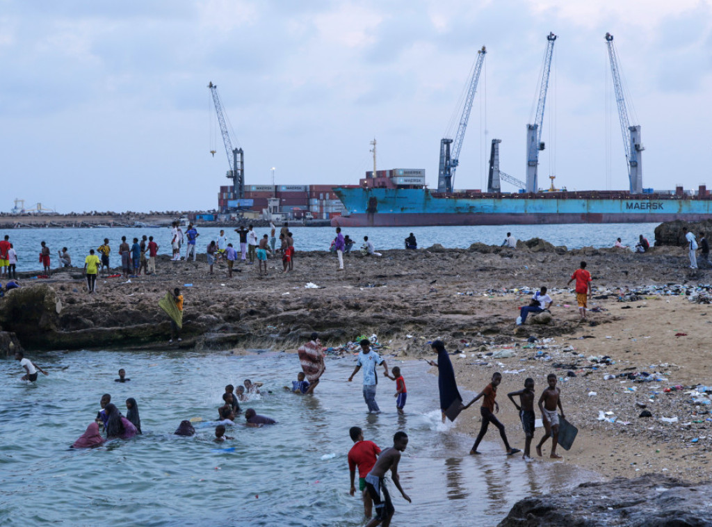 Diaplous: Svi članovi posade broda koji je napadnut kod obale Somalije su bezbedni