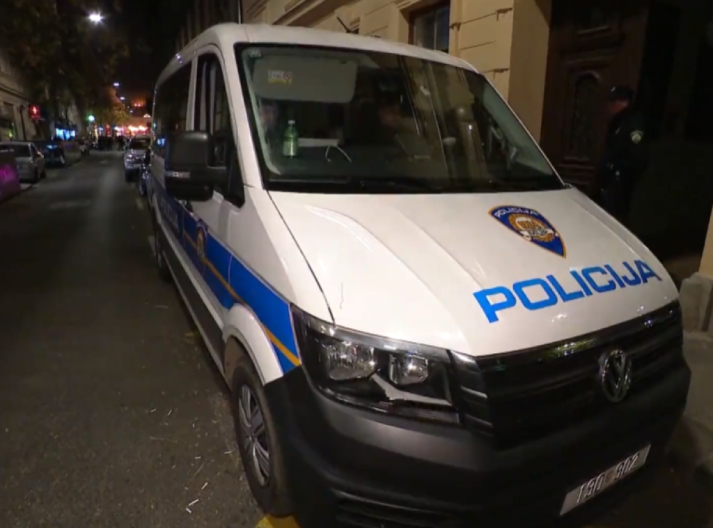 Ispred Srpskog kulturnog centra u Zagrebu ustaški poklič "Za dom spremni"