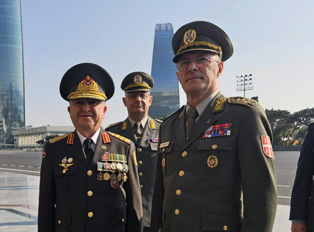 Milan Mojsilović na vojnoj paradi u Bakuu, sastao se sa načelnikom Generalštaba Oružanih snaga Azerbejdžana