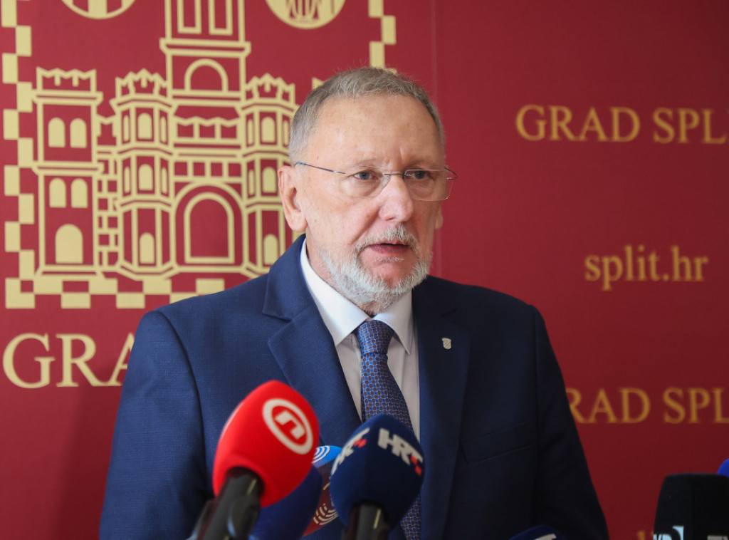 Božinović: Policajac u Splitu teško povređen, bore mu se za život