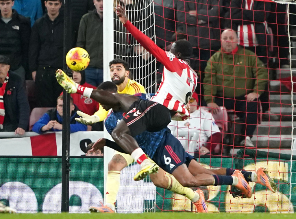 Arsenal zaustavljen, fudbaleri Sanderlenda do boda u 90+4. minutu