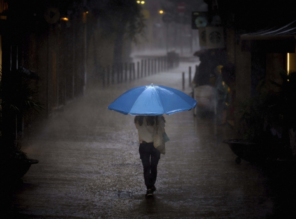 Danas oblačno sa kišom, najviša dnevna temperatura oko 16 stepeni