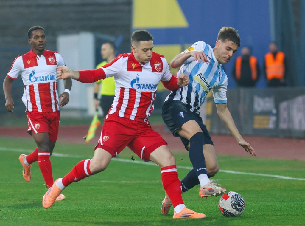 Fudbaleri Zvezde "ispustili" 2:0, ali pobedili Spartak u Subotici