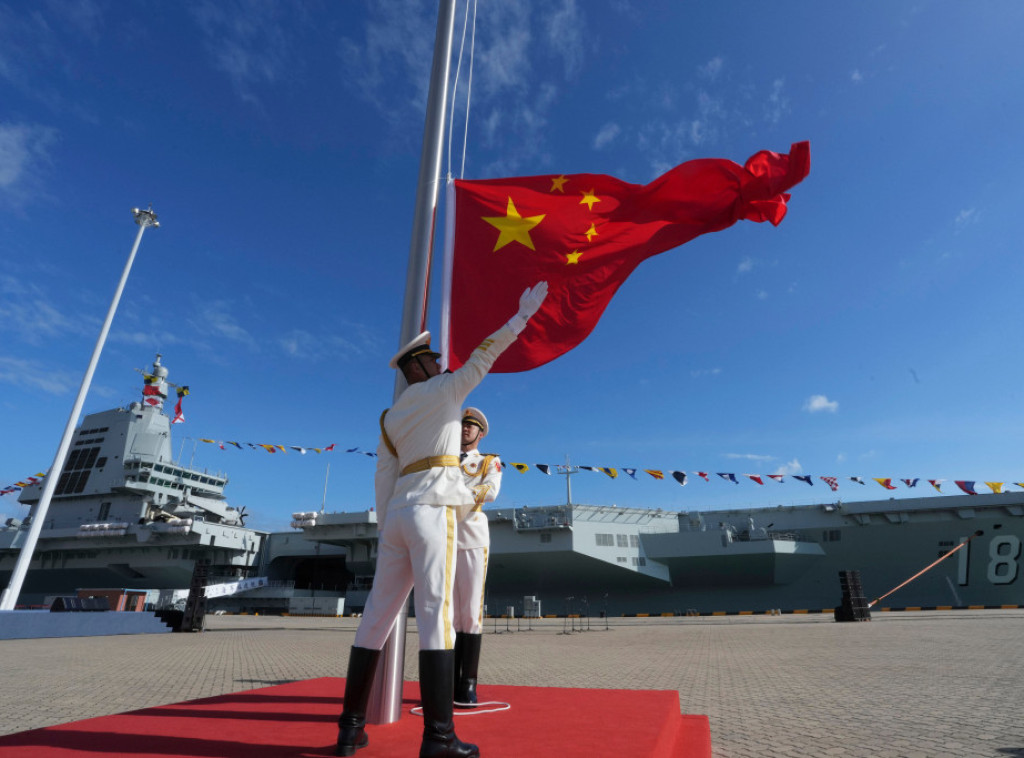 Kina ukinula posebne lučke takse za američke brodove