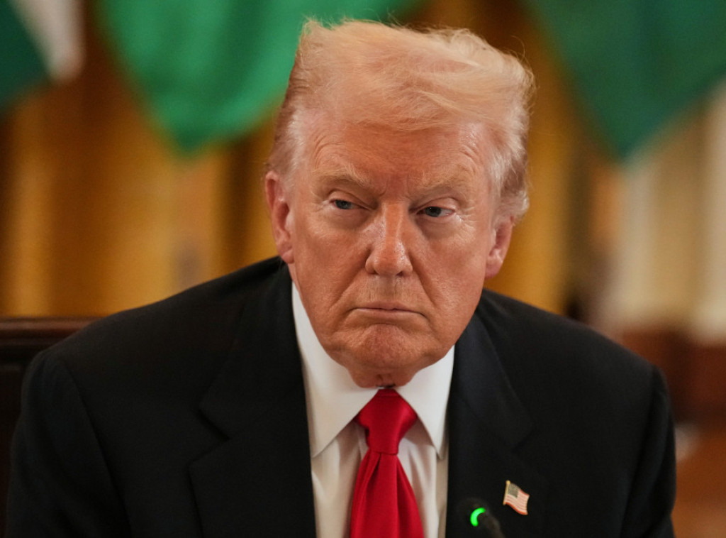 Tramp pomilovao Rudija Đulijanija i još više od 70 osoba