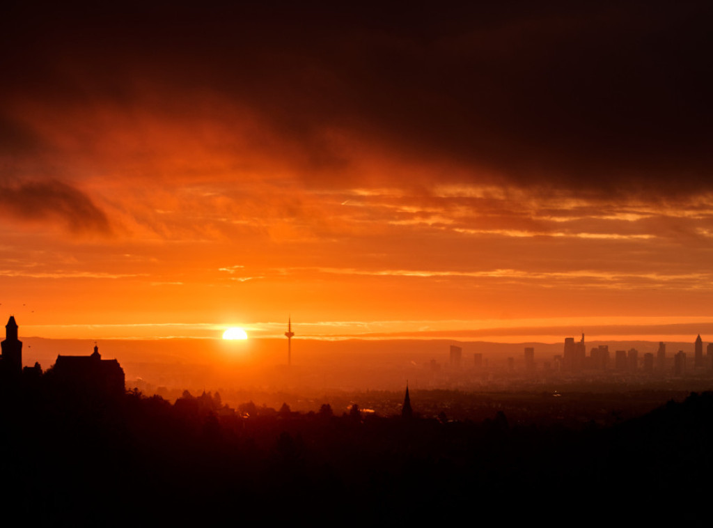 Studija: Aktivnost mladog Sunca mogla bi da bude ključna za nastanak života na Zemlji