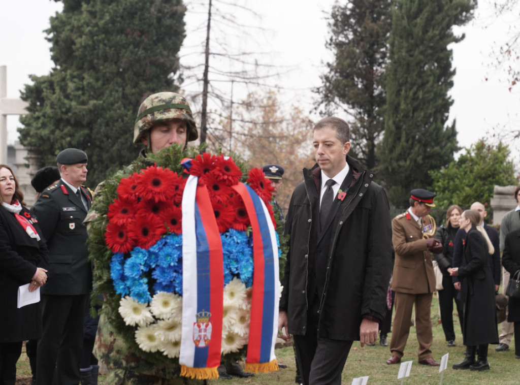 Marko Đurić prisustvovao ceremoniji obeležavanja Dana primirja na Ratnom groblju Komonvelta