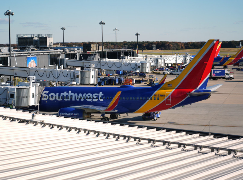 Američke avio-kompanije otkazale 1.200 letova zbog nastavka blokade rada vlade