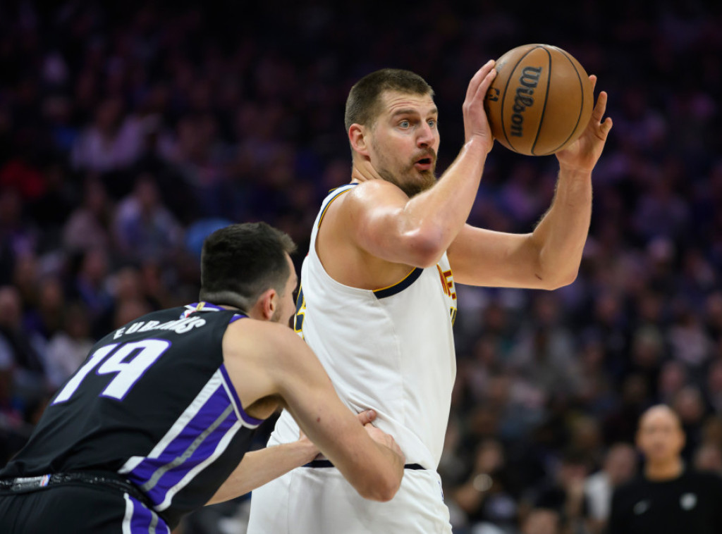 Jokić predvodio Denver u pobedi nad Sakramentom