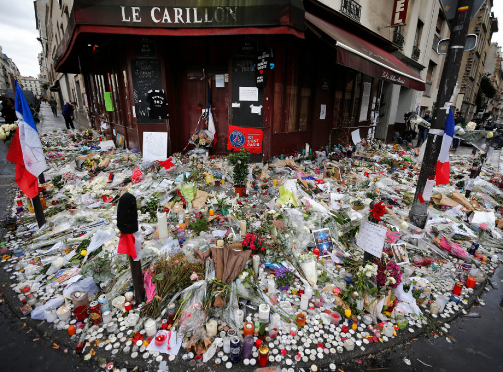 Pariz: Obeležavanje 10-godišnjice terorističkih napada u kojima je poginulo 132 ljudi