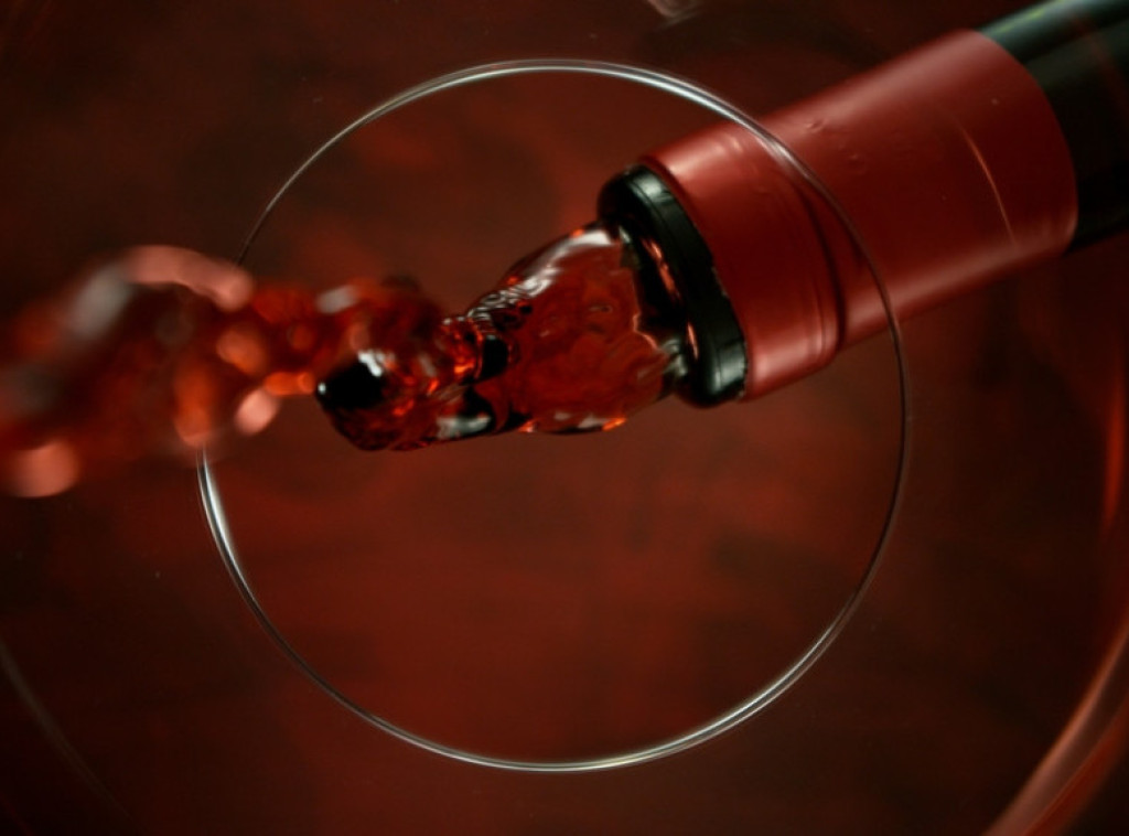 Francusko vino Romane-Konti iz 1945. oborilo rekord za najskuplju bocu na svetu