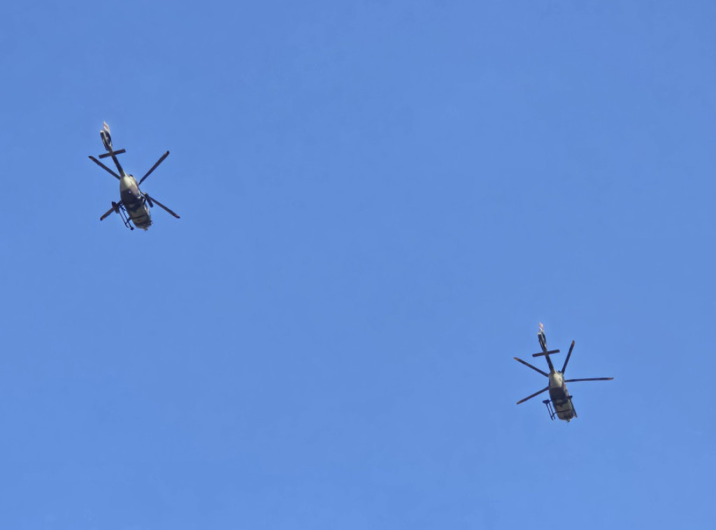 Ministarstvo odbrane: U toku letačka obuka na višenamenskim borbenim helikopterima u Batajnici