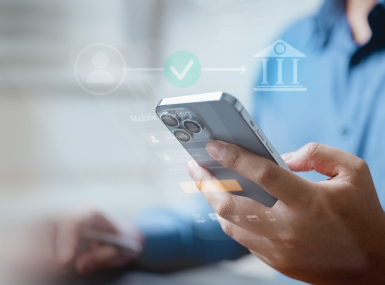 Globalne isporuke pametnih telefona porasle u 2025, Epl i Samsung dominiraju