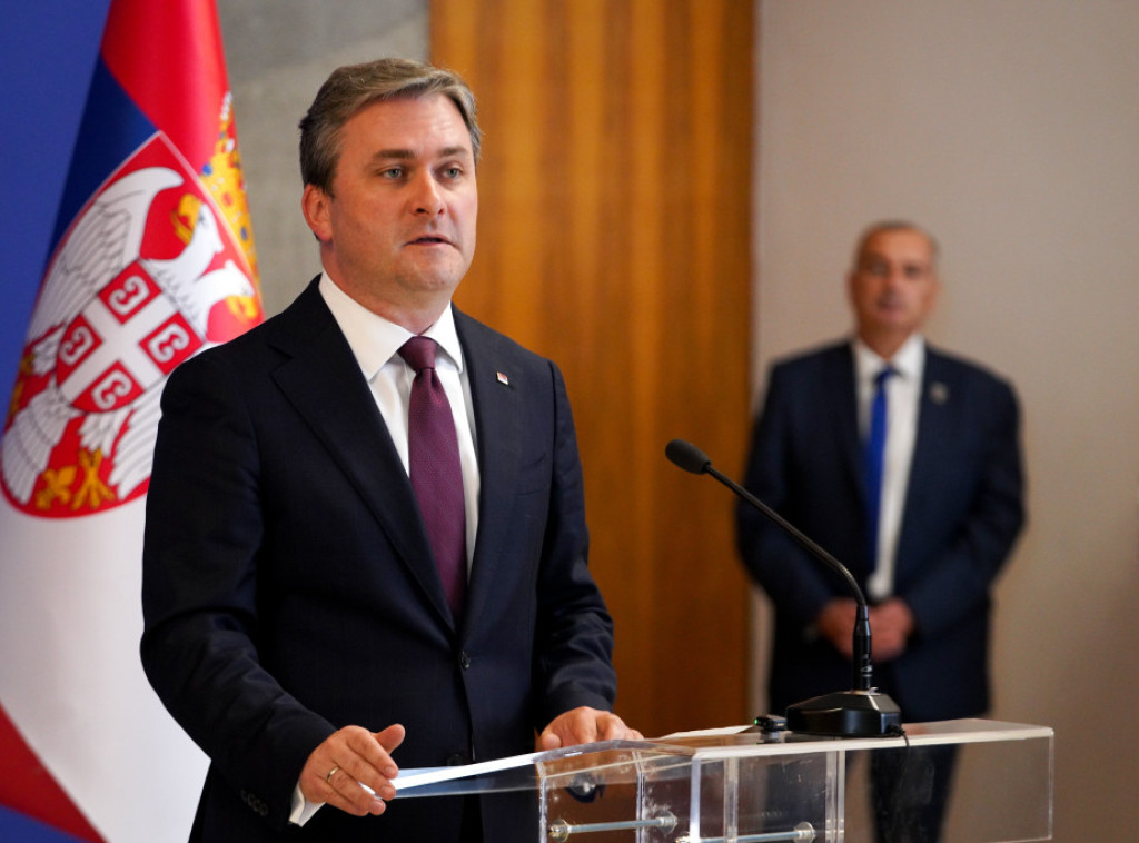 Ministar Selaković: Napad na pevačicu Anu Bekutu je opasna poruka za društvo