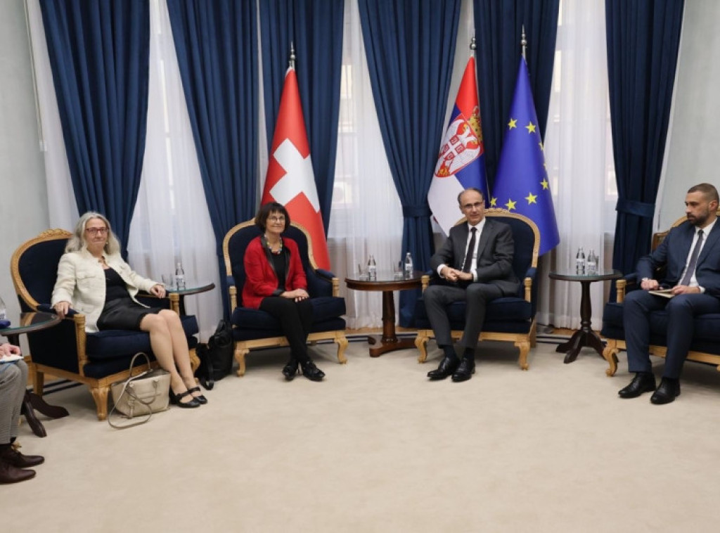 Premijer Macut sa Ursulom Renold o dualnom obrazovanju