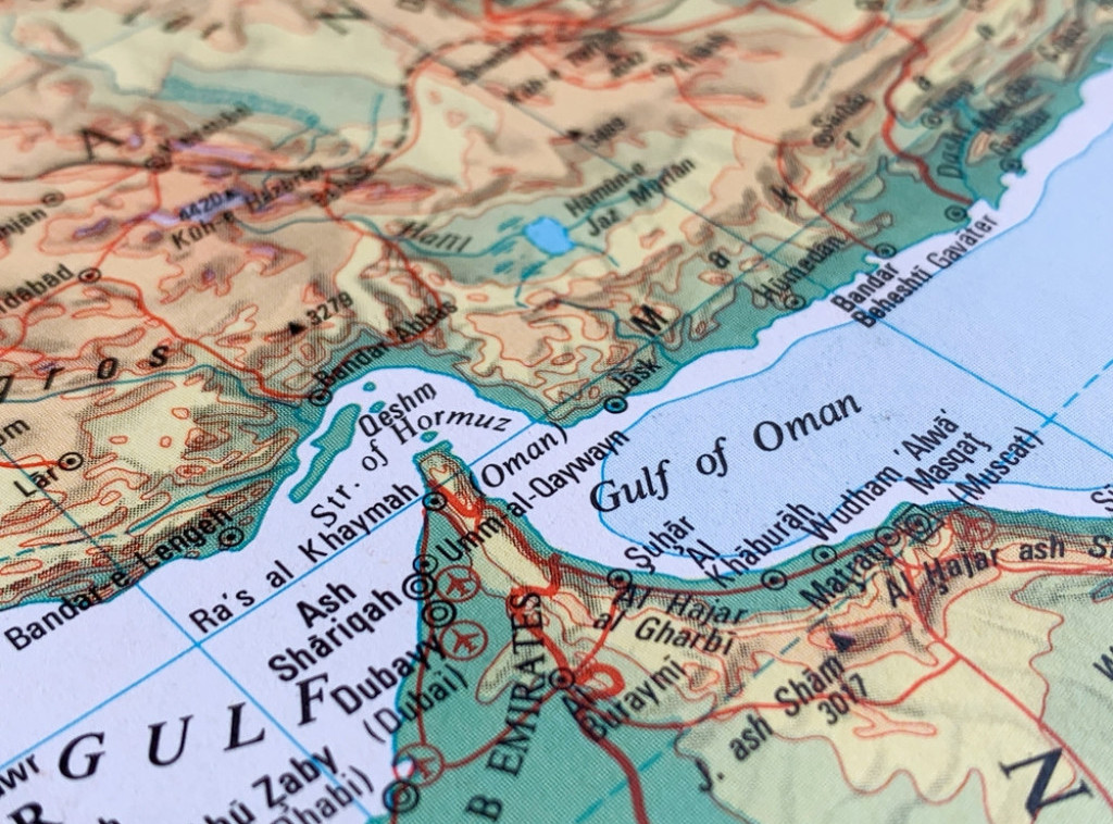 Kontejnerski brod pogođen projektilom u Omanskom zalivu