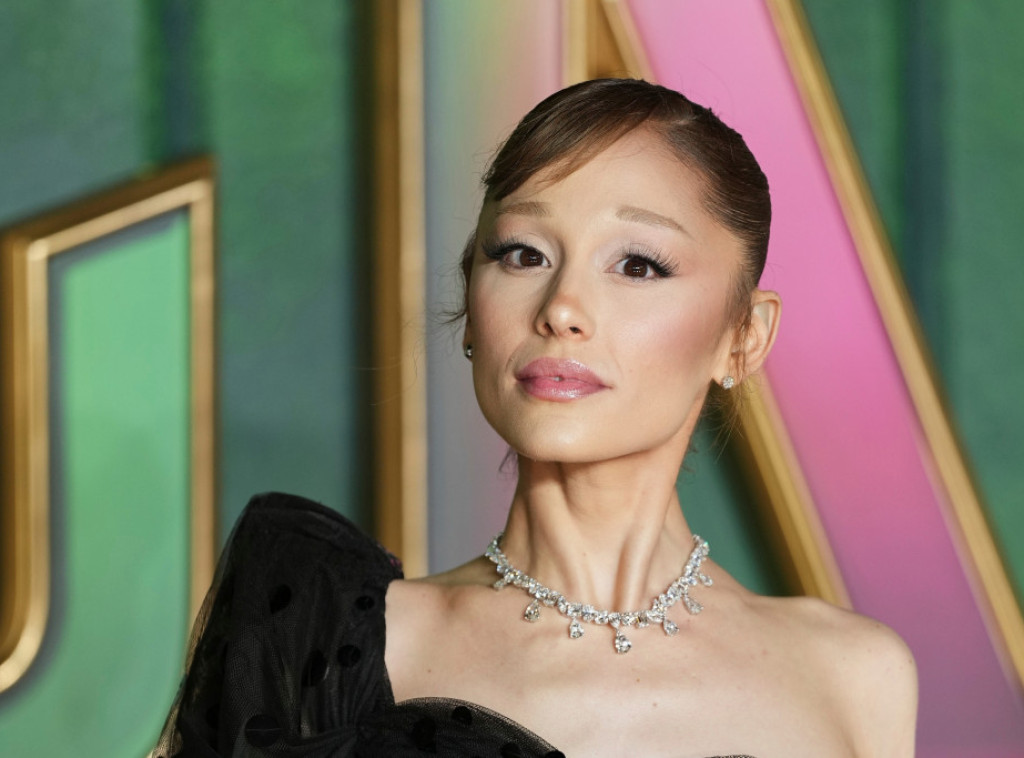 Australijanac koji je u Singapuru napao holivudsku zvezdu Arijanu Grande deportovan