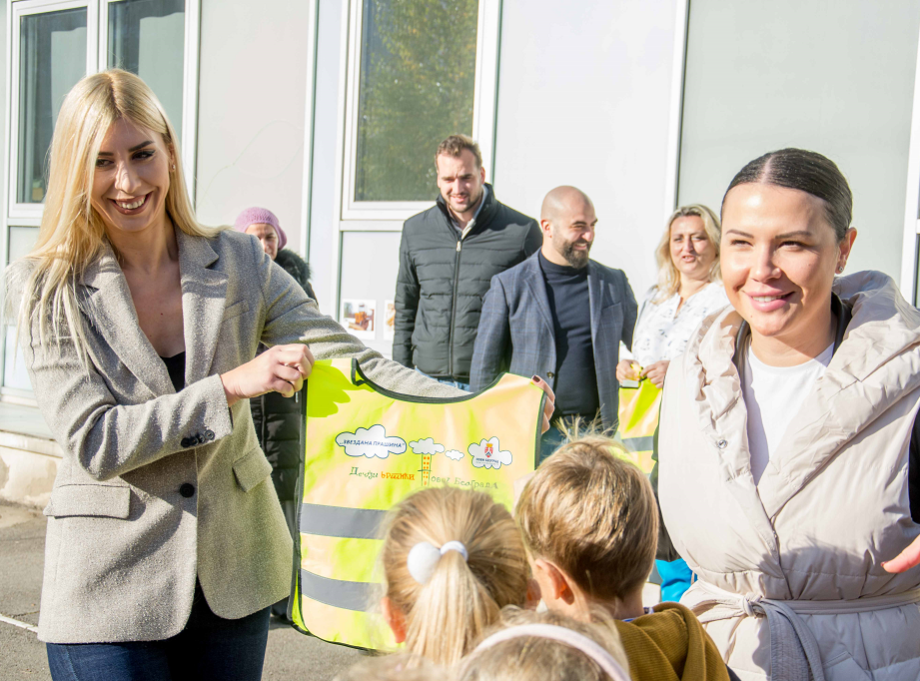 Opština Novi Beograd obezbedila 8.000 saobraćajnih prsluka za decu u vrtićima