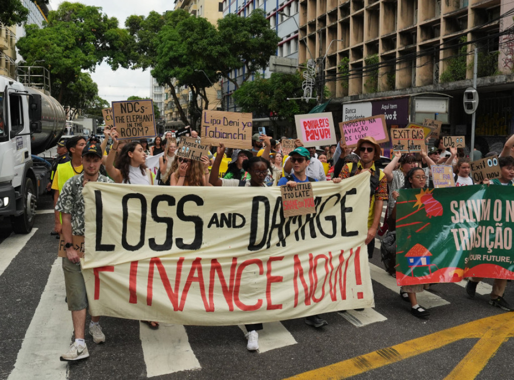 Oko 100 demonstranata blokiralo glavni ulaz na klimatsku konferenciju UN u Brazilu