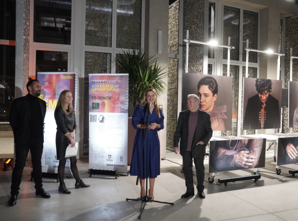 Izložba fotografija muzičara koji su nastupali na BEMUS-u otvorena u "Ložionici"